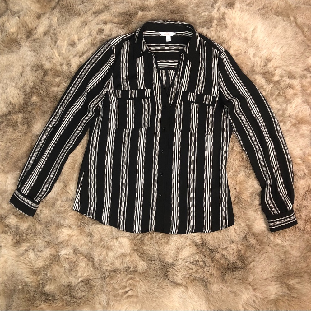 Candie’s Black & White Stripe Button Down Long Sleeve Top NWOT
